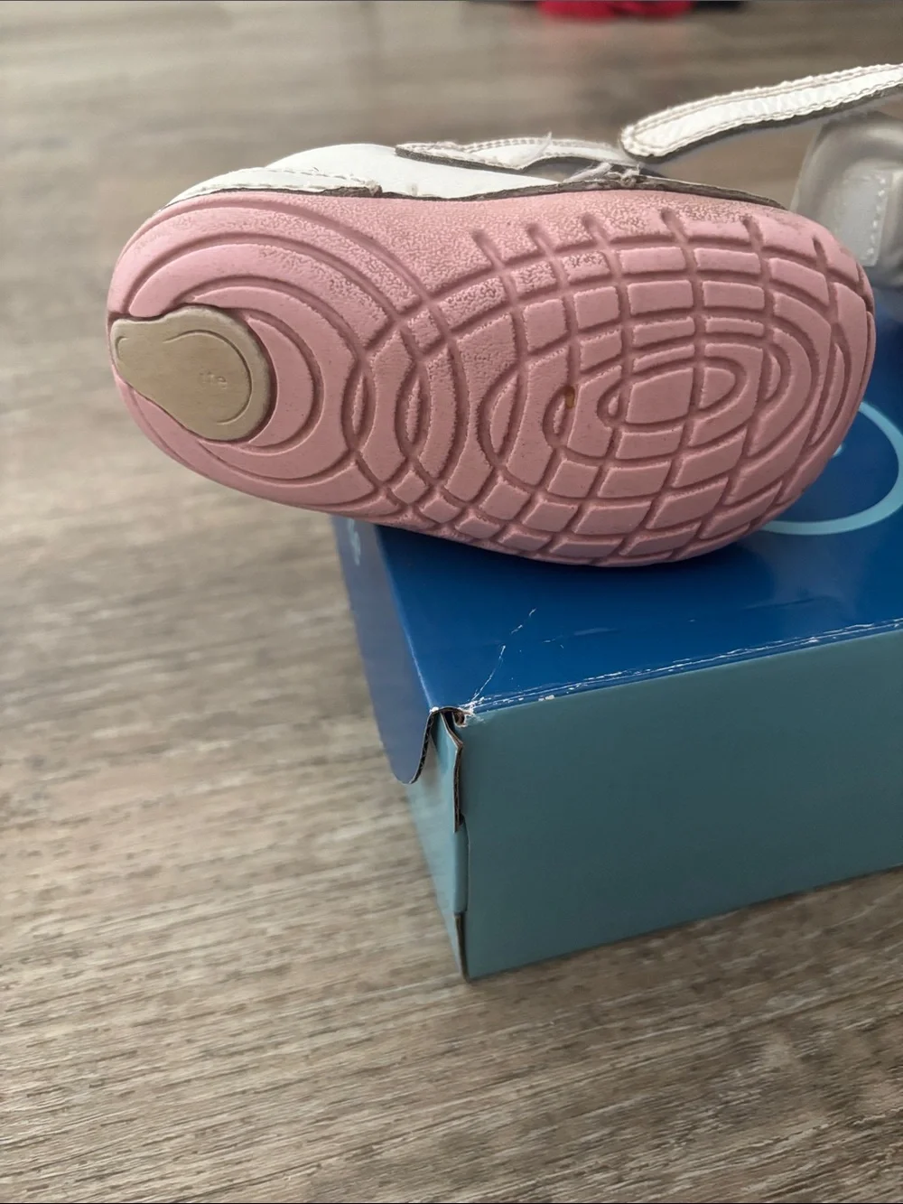 Stride Rite soft white